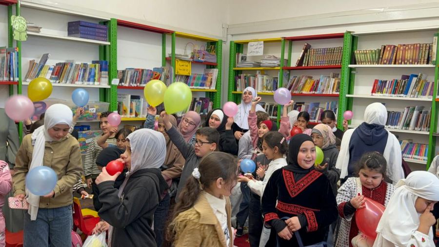 ورشة قصصية مميزة للأطفال في مكتبة المسجد الأقصى بمشاركة الحكواتية أسماء عازم